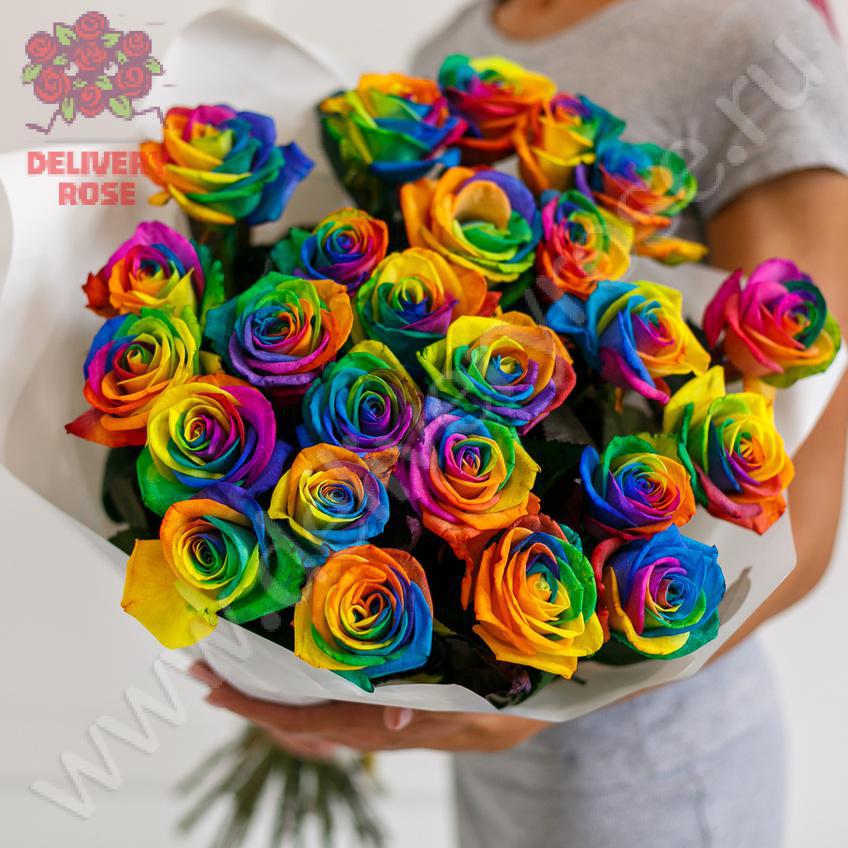 Букет из 25 радужных роз
